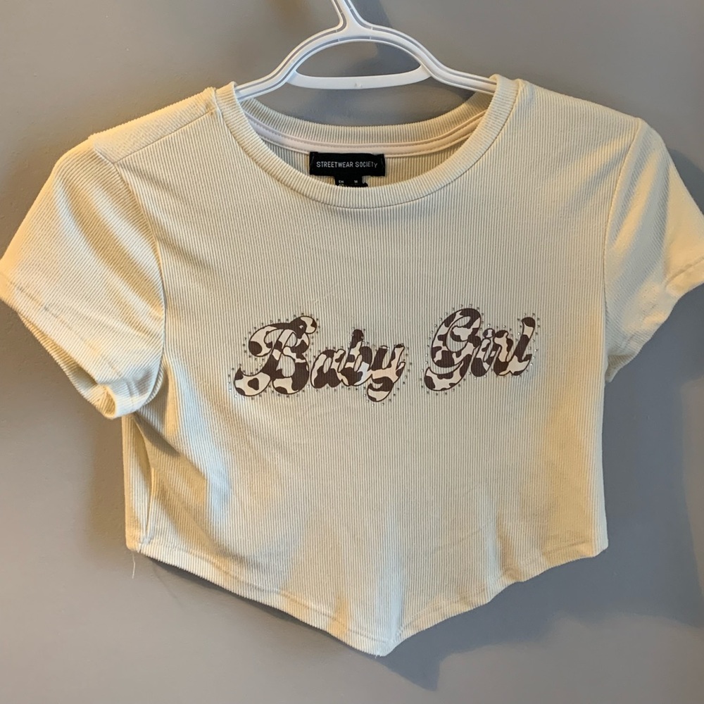 Beige pointed “Baby Girl” tee